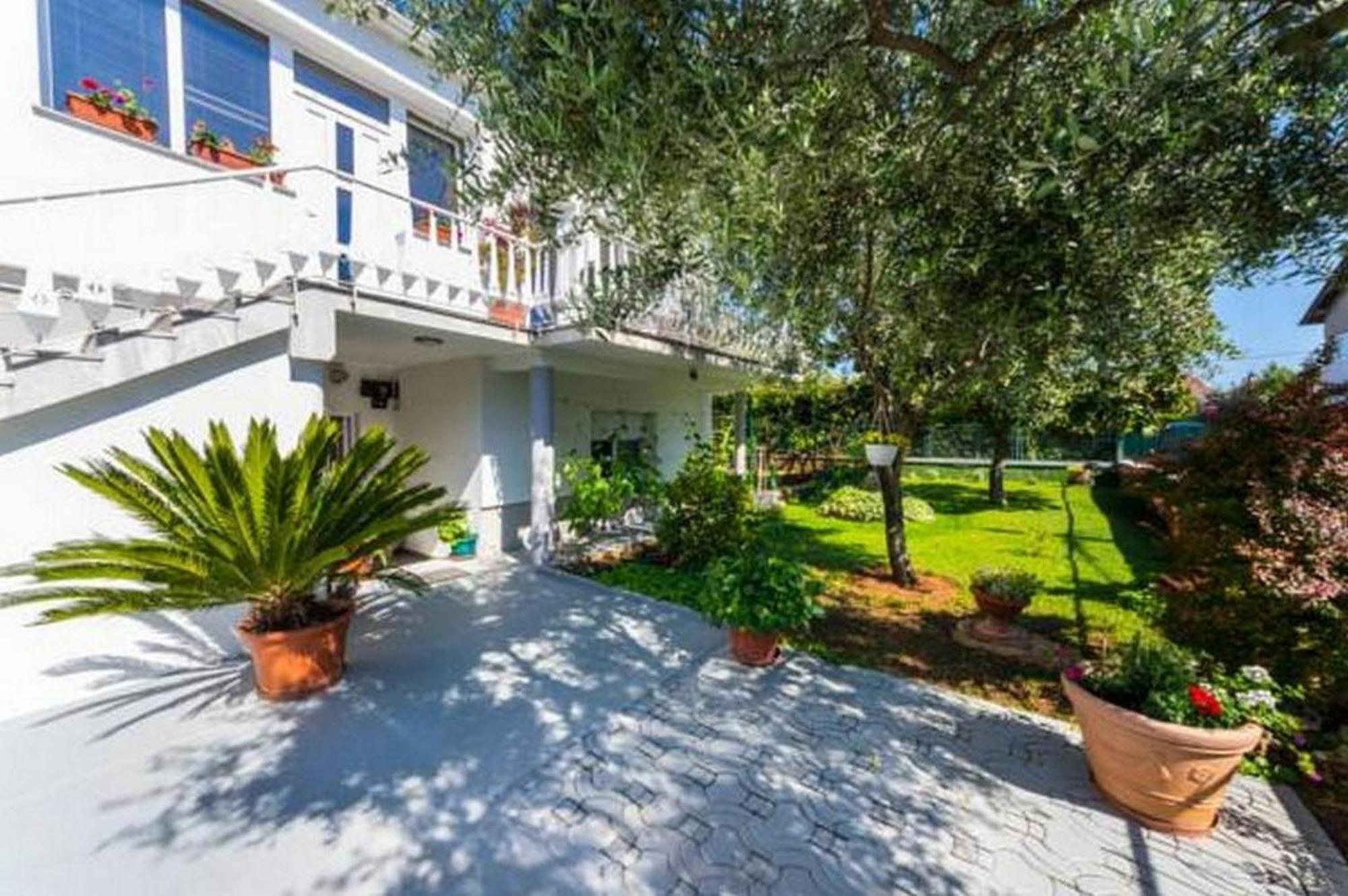 Apartments Villa Odesa With Shared Pool Zadar Bilik gambar