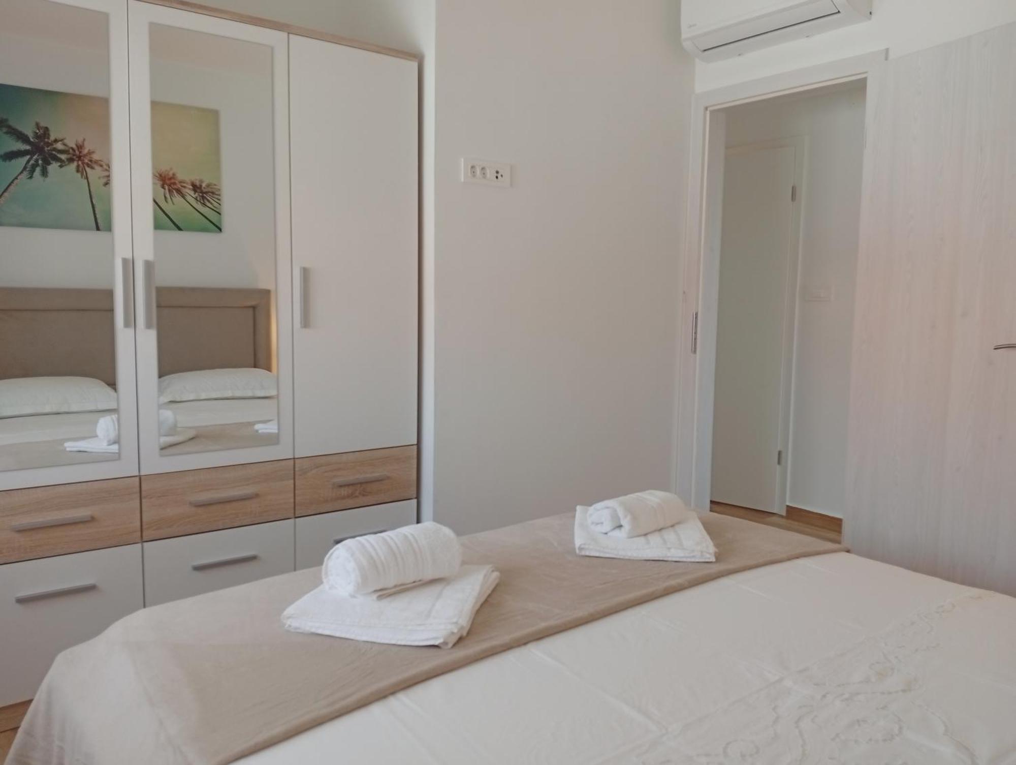 Apartments Villa Odesa With Shared Pool Zadar Bilik gambar